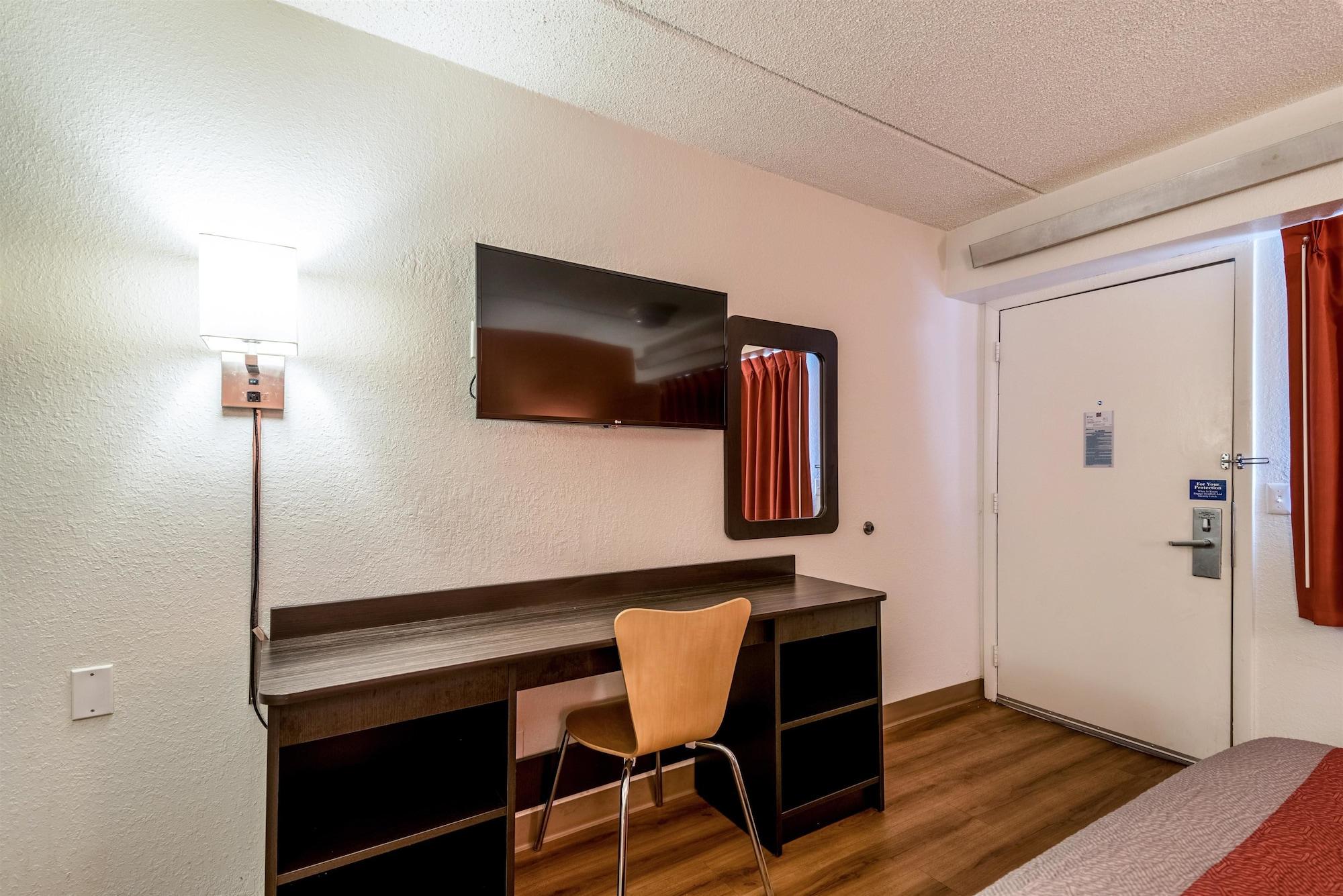 Motel 6-Birmingham, Al エクステリア 写真