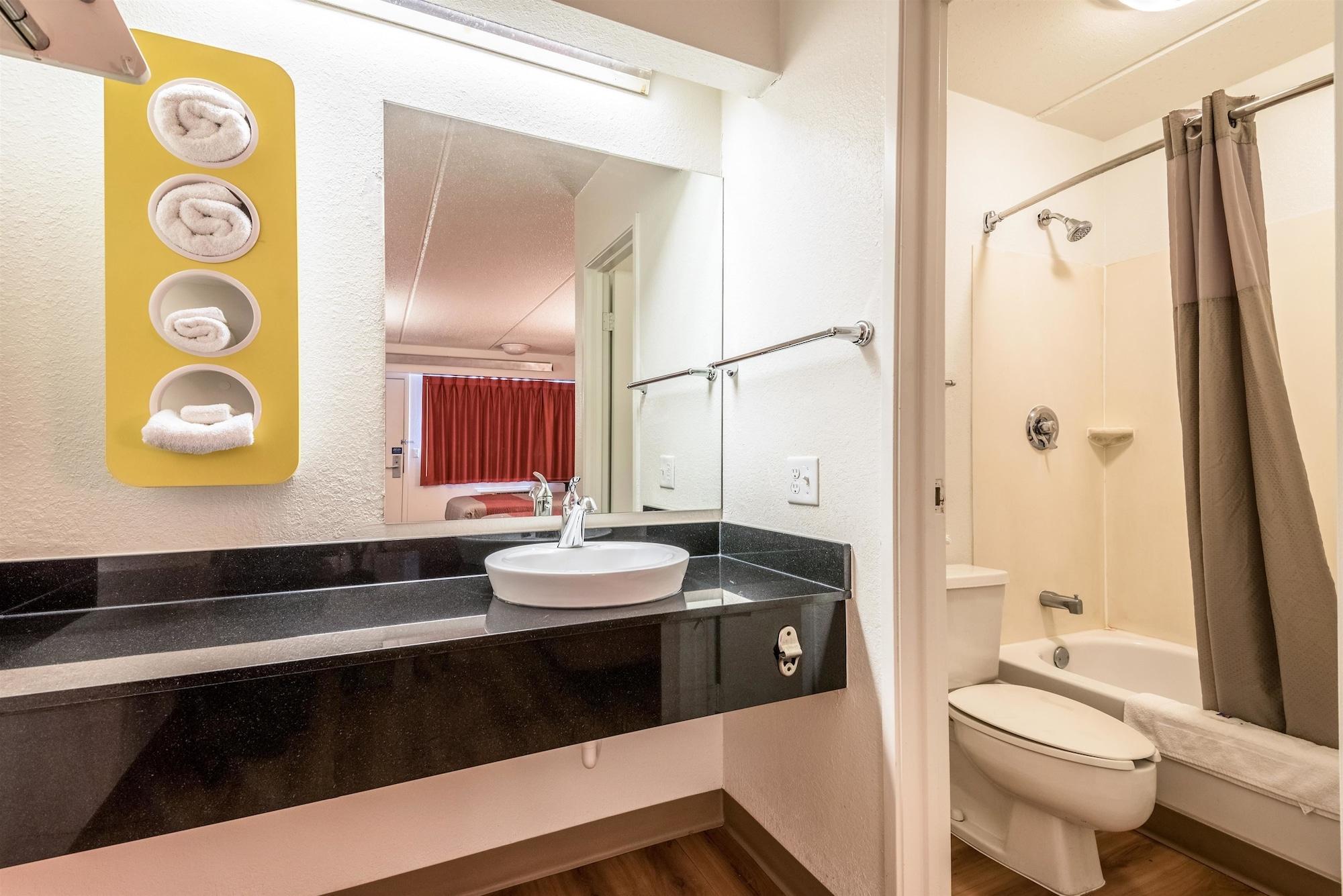 Motel 6-Birmingham, Al エクステリア 写真
